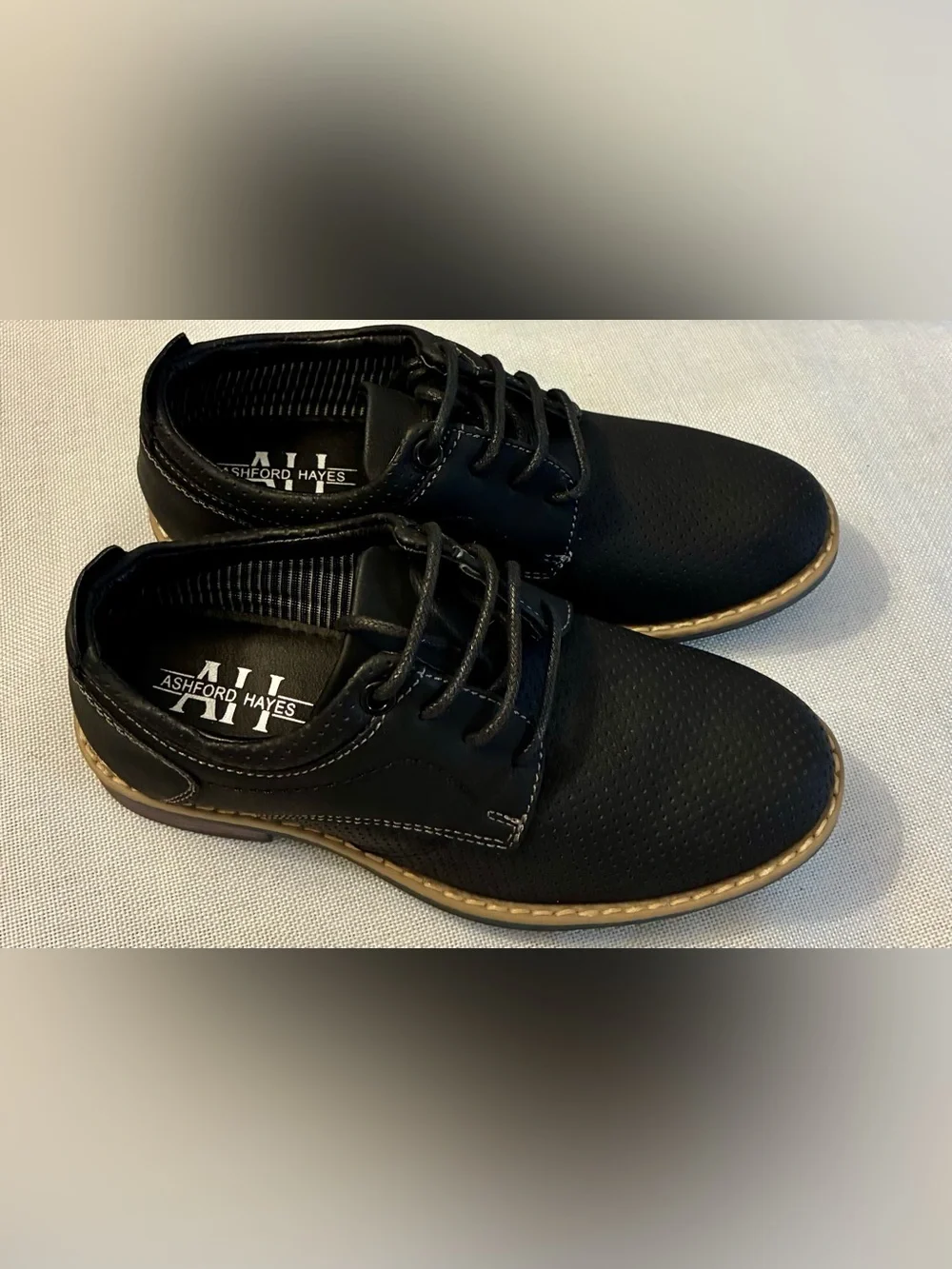 Boys Size 12 M Ashford Hayes Dress / Casual Lace-Up Shoes. Black.